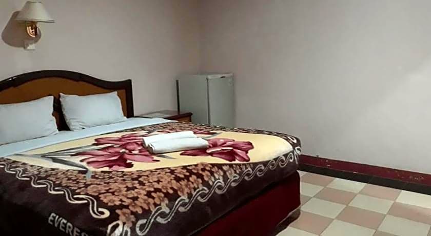 Hotel Parewisata