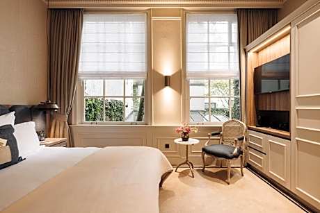 Superior Double Room (Merchant - Garden View)