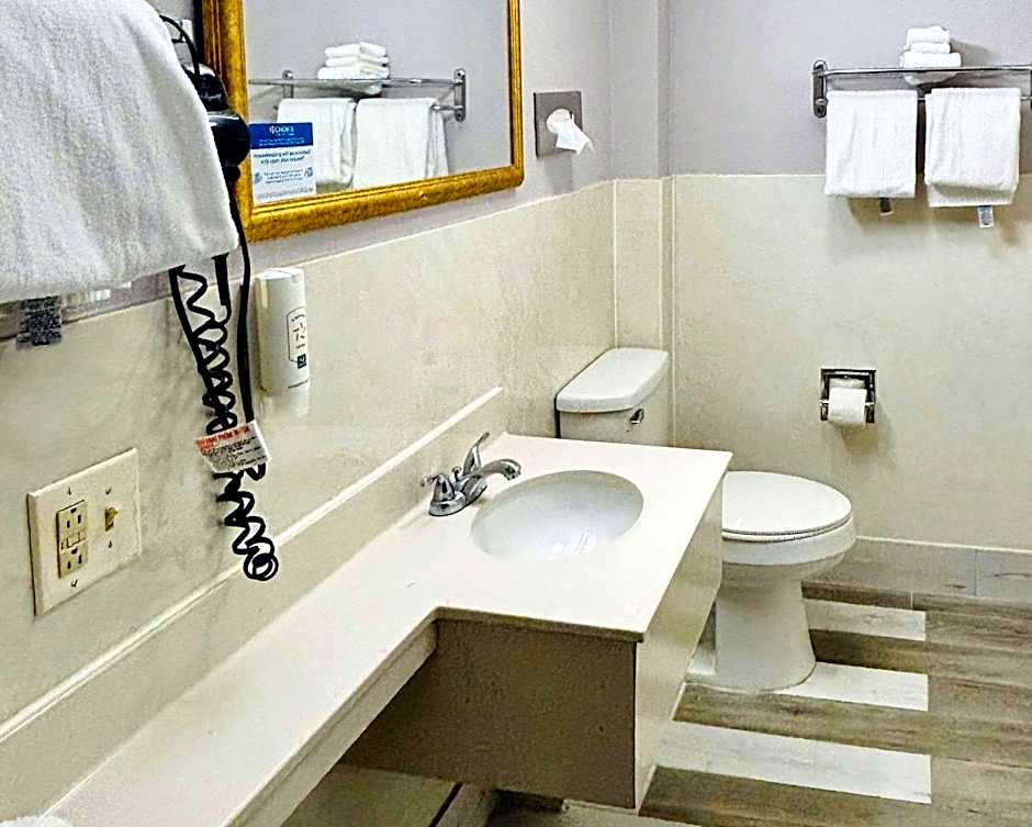 Quality Inn Raynham - Taunton