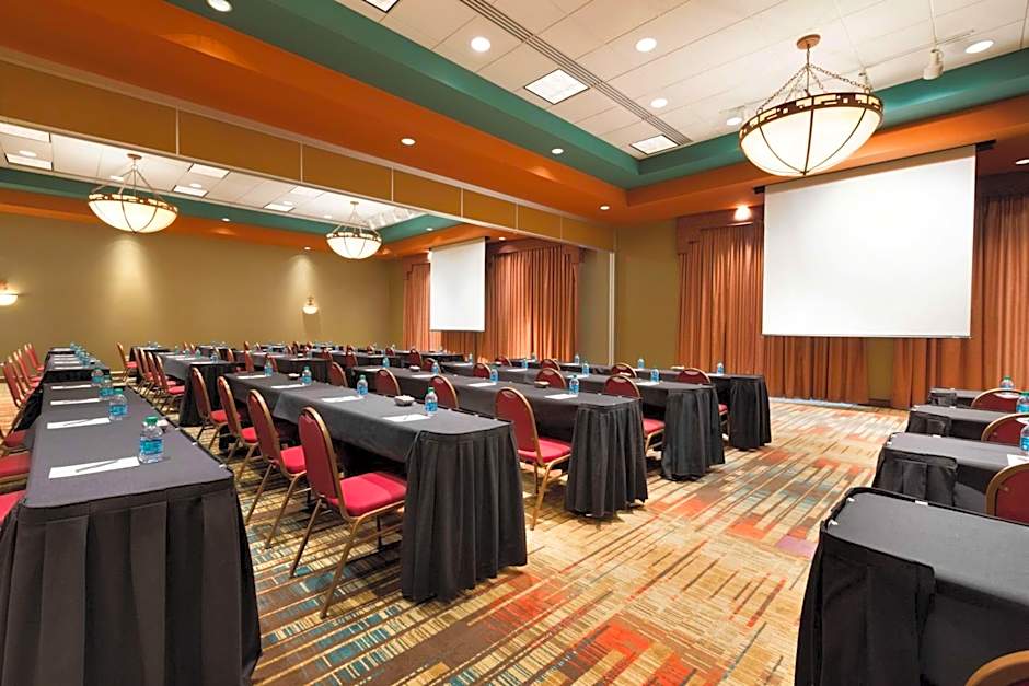 Embassy Suites by Hilton Albuquerque