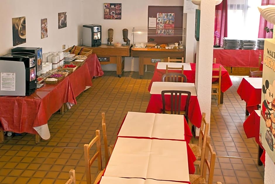 Hipotel Paris Marne La Vallée