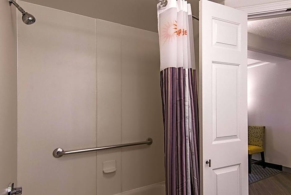 La Quinta Inn & Suites by Wyndham Oklahoma City Norman