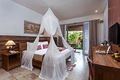Suite with Garden View