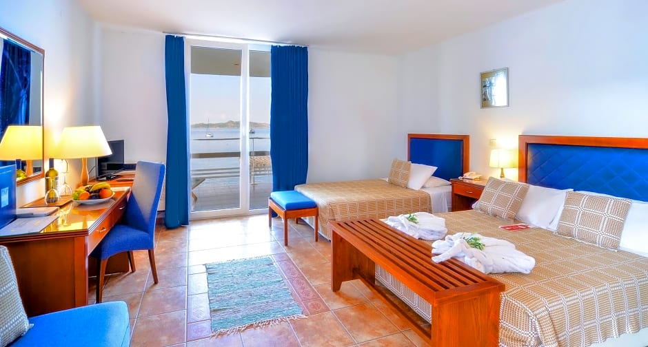 Xenia Ouranoupolis Hotel