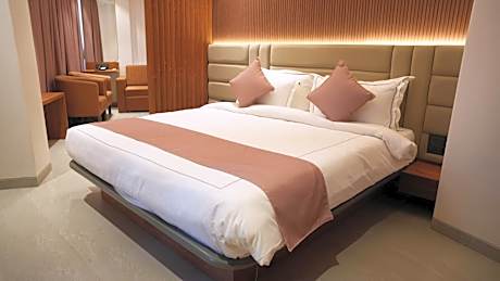 Suite - Complimentary shuttle pickup and drop to Sai Baba Temple