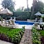 El Encanto Inn