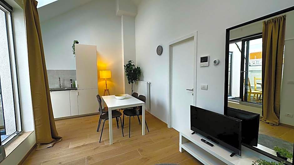 OneLuxStay near Fashion District