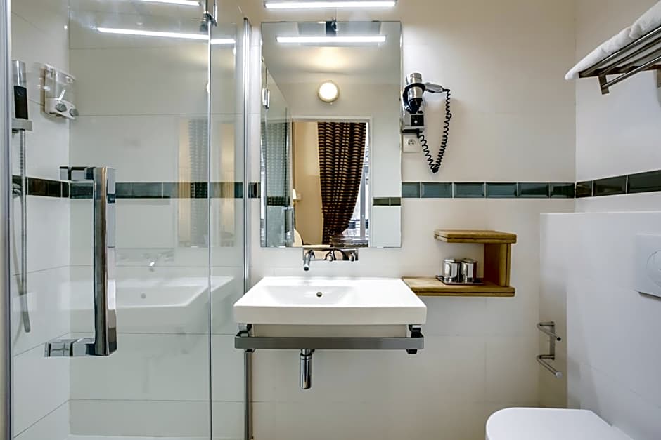 Hotel Opera Maintenon