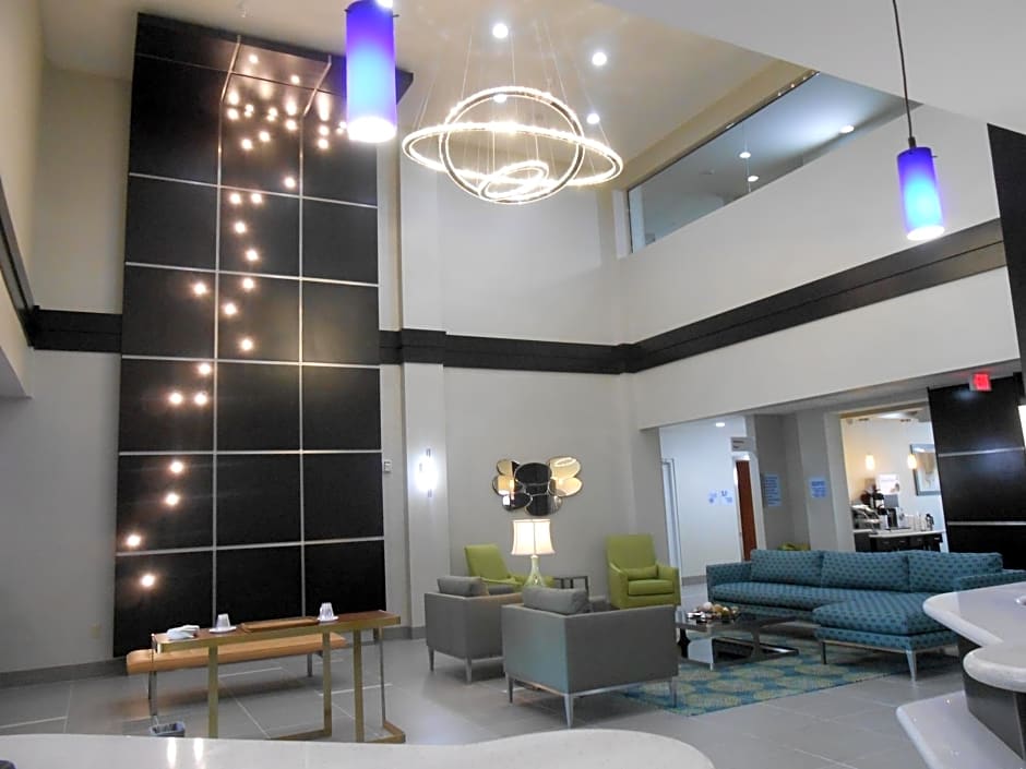 Holiday Inn Express & Suites Houston Northwest-Brookhollow, an IHG Hotel
