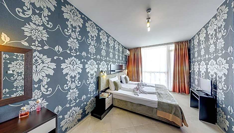 Briz Beach Apartments