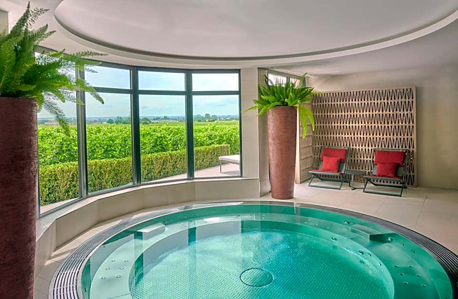 Chateau Hotel Grand Barrail