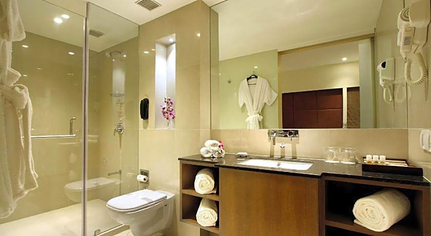 Express Towers Hotel