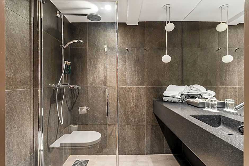 Clarion Hotel Admiral