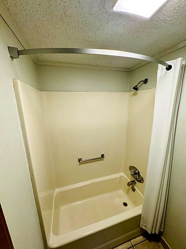 Knights Inn Bridgeport Frankenmuth