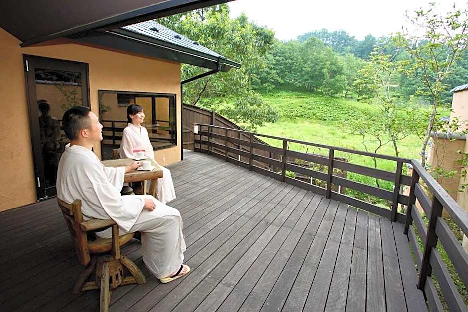 Satonoyu Waraku 13 years or older