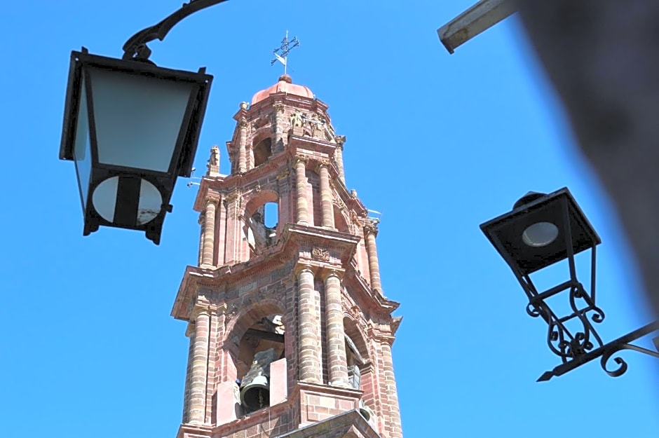 HOTEL CASA BLANCA 7