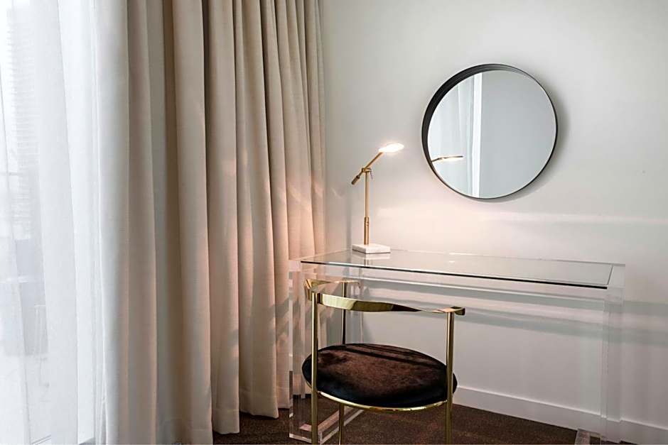 The Laura Hotel, Houston Downtown, Autograph Collection