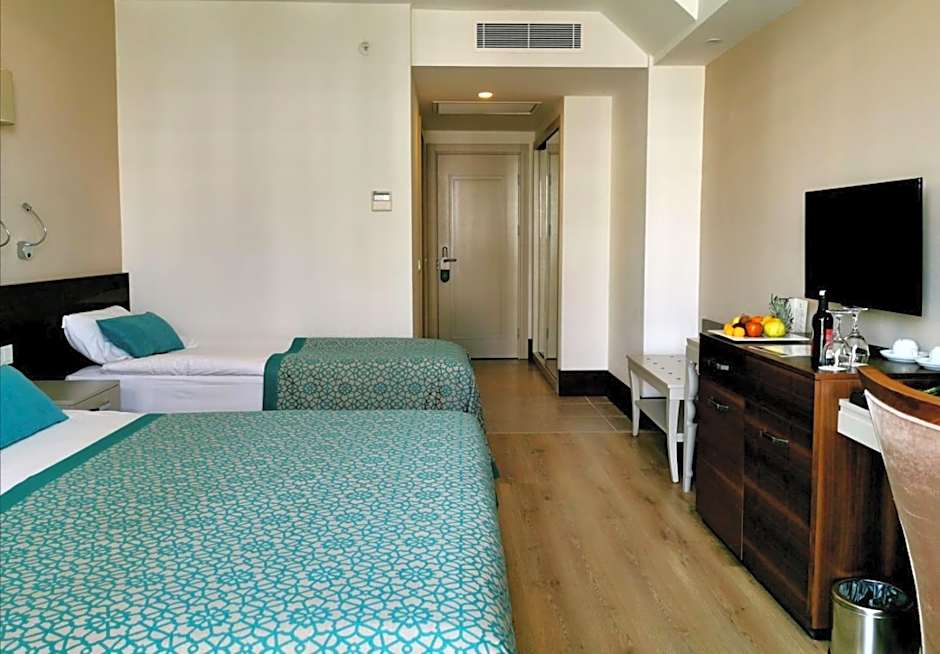 Side Crown Palace Ultra All Inclusive