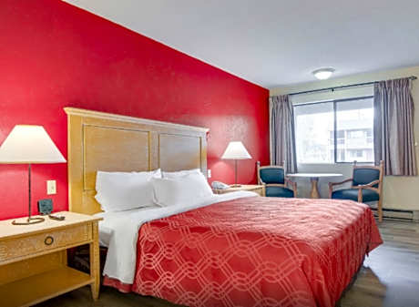 1 Queen Bed Nonsmoking