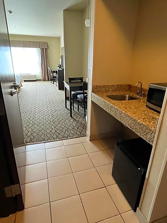 Holiday Inn Express & Suites Deming Mimbres Valley By IHG