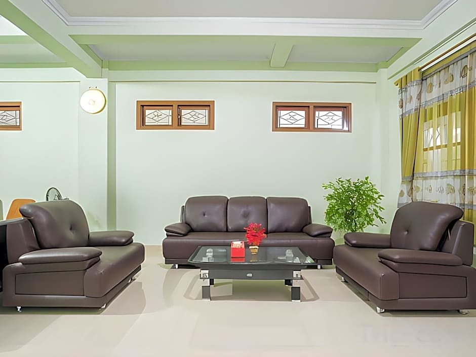 RedDoorz Syariah near Alun Alun Wonosari