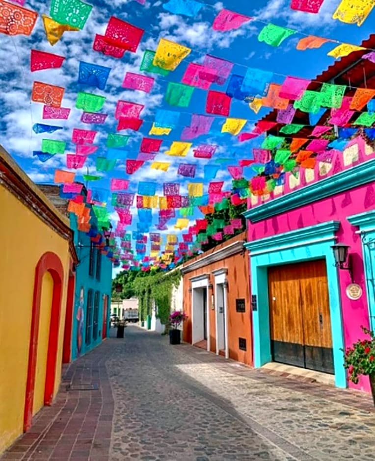 Los Nardos Hostel