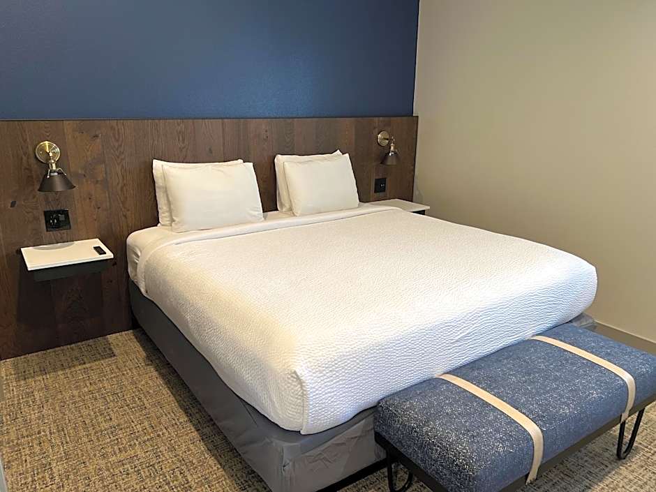 Photo 1 of 15 of 1 King Bed Suite