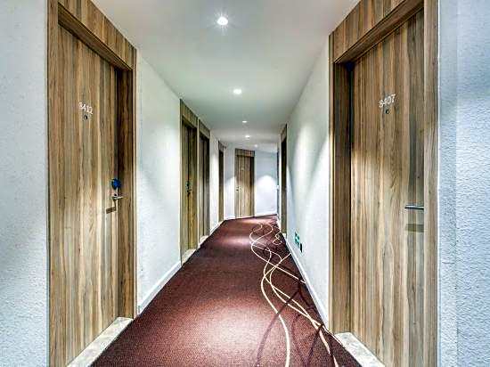 Hanting Youjia Hotel (Ningbo Tianyi Square Branch)