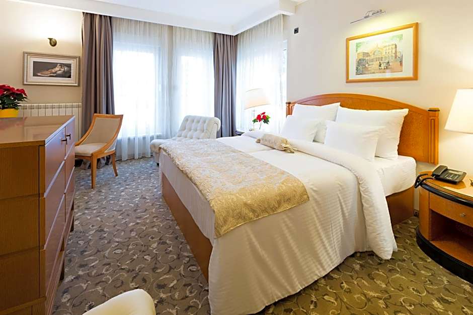 Hotel Sterling Garni