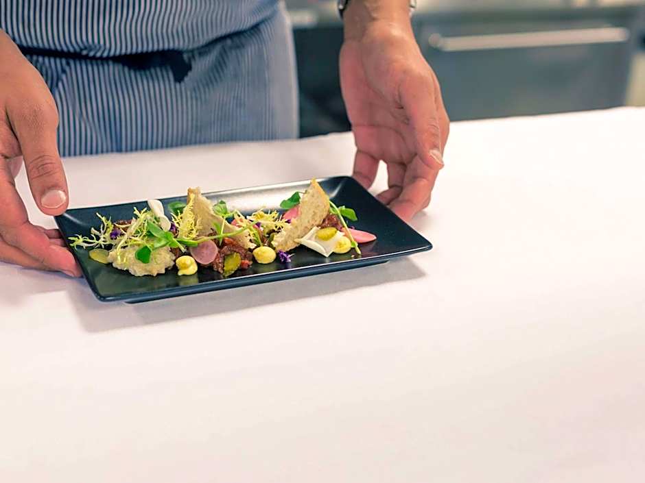 Sunday Box Hill Burford Bridge Hotel