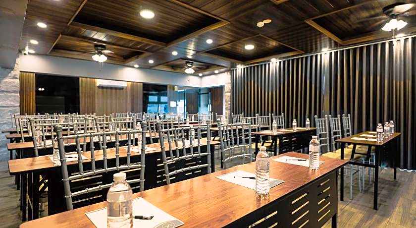 EL VISTRA HOTEL ANGELES 