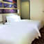 Lavande Hotel Guangzhou Shangxiajiu Pedestrian Street Hualin Temple Metro Station