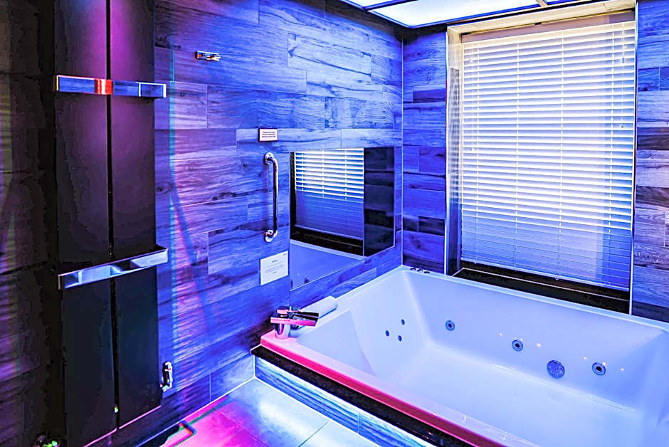 Church Suites by The Cranleigh Boutique