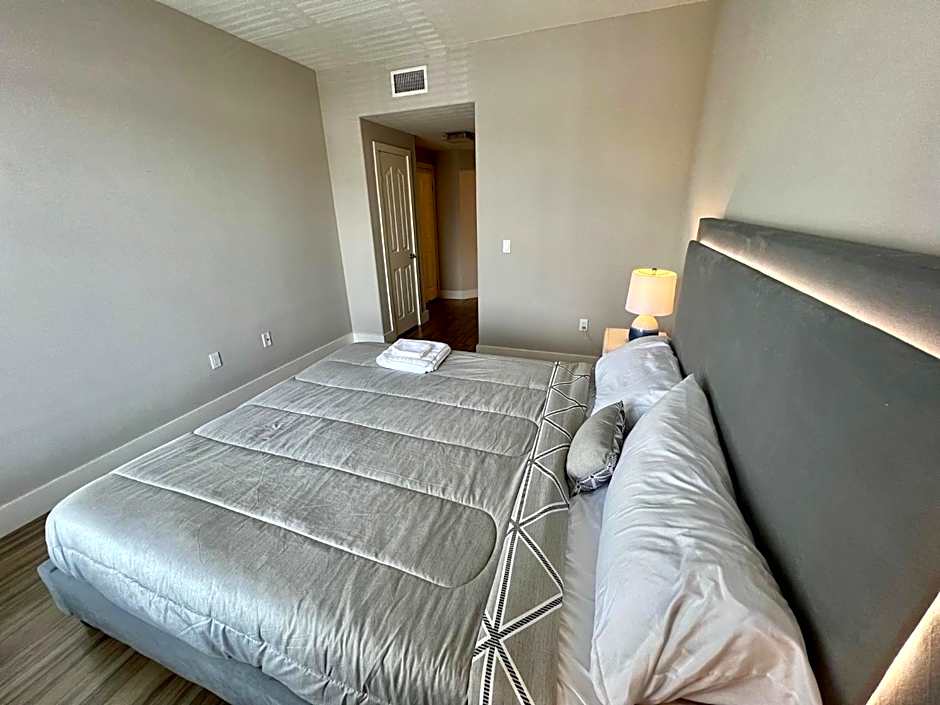 Spacious 2 Bedroom 2 Bathroom In Gated Community