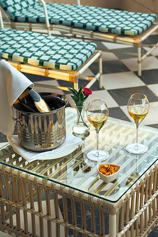 The First One Madrid Preciados