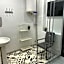 FlyFly Hostel