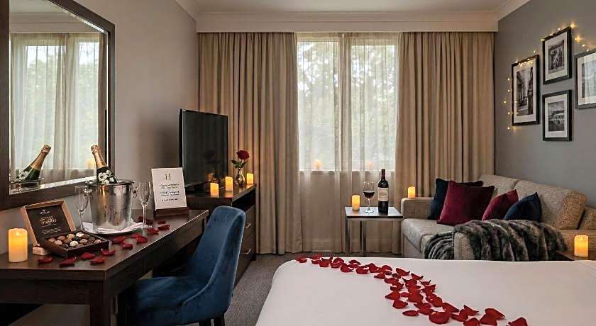 Warwickshire Park Hotel Kenilworth by Belvilla