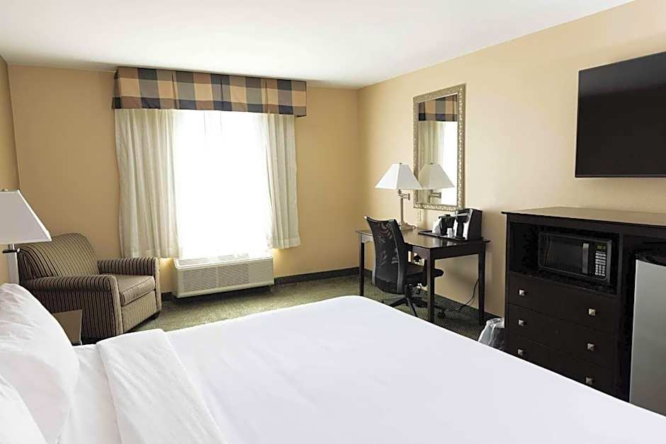 Country Inn & Suites by Radisson, Elizabethtown, KY
