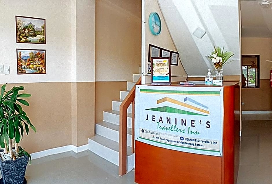 Jeanine's Travellers Inn by RedDoorz