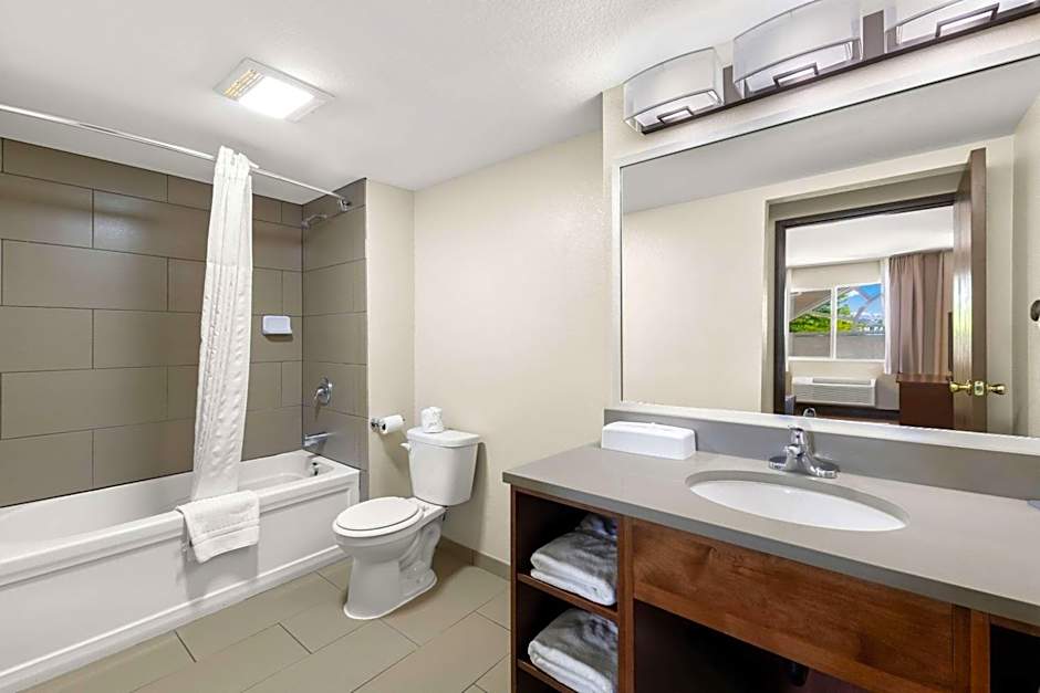 Comfort Inn Layton - Airforce Base Area