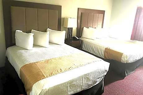 2 Queen Beds, Mobility/Hearing Accessible Room, Roll-In Shower, Nonsmoking