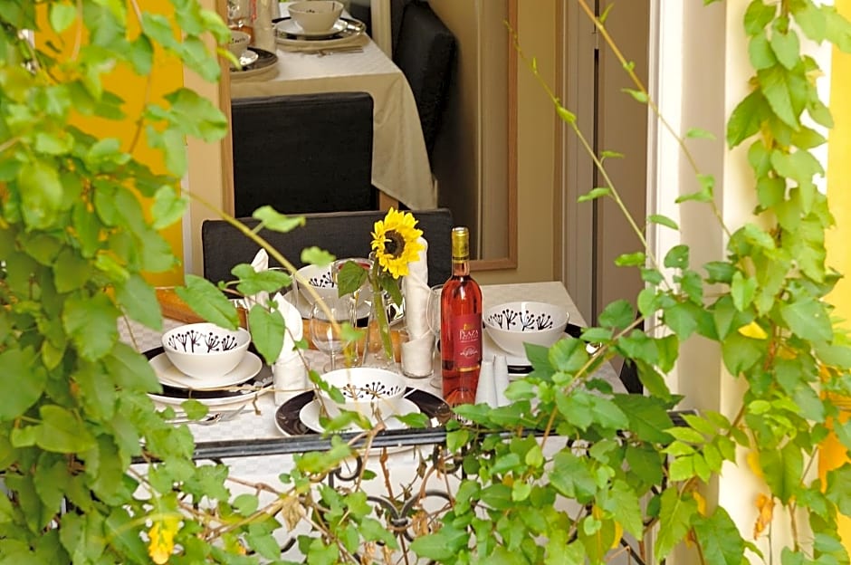 Les Patios du Marais 1
