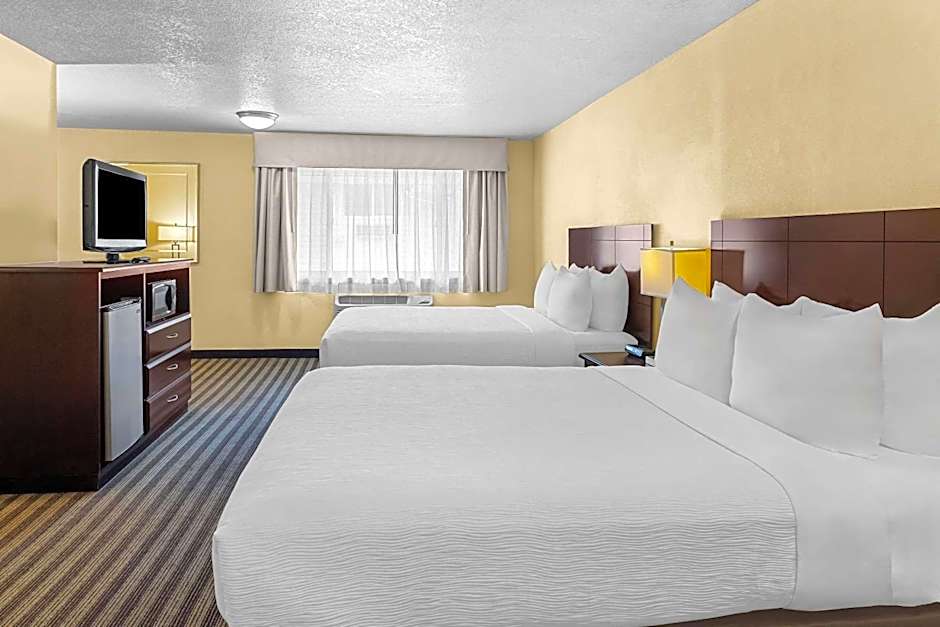 Quality Inn & Suites Vancouver - Hazel Dell