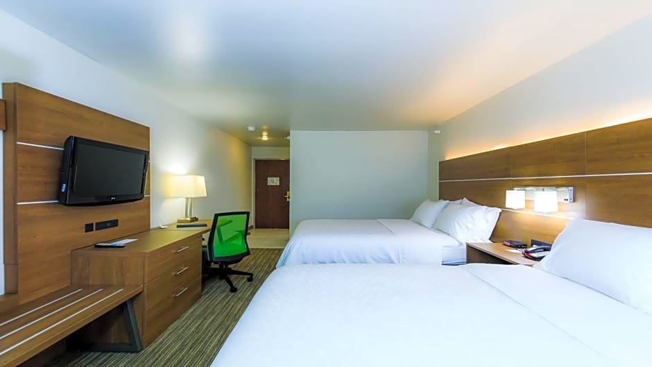 Holiday Inn Express Osage Beach - Lake of the Ozarks