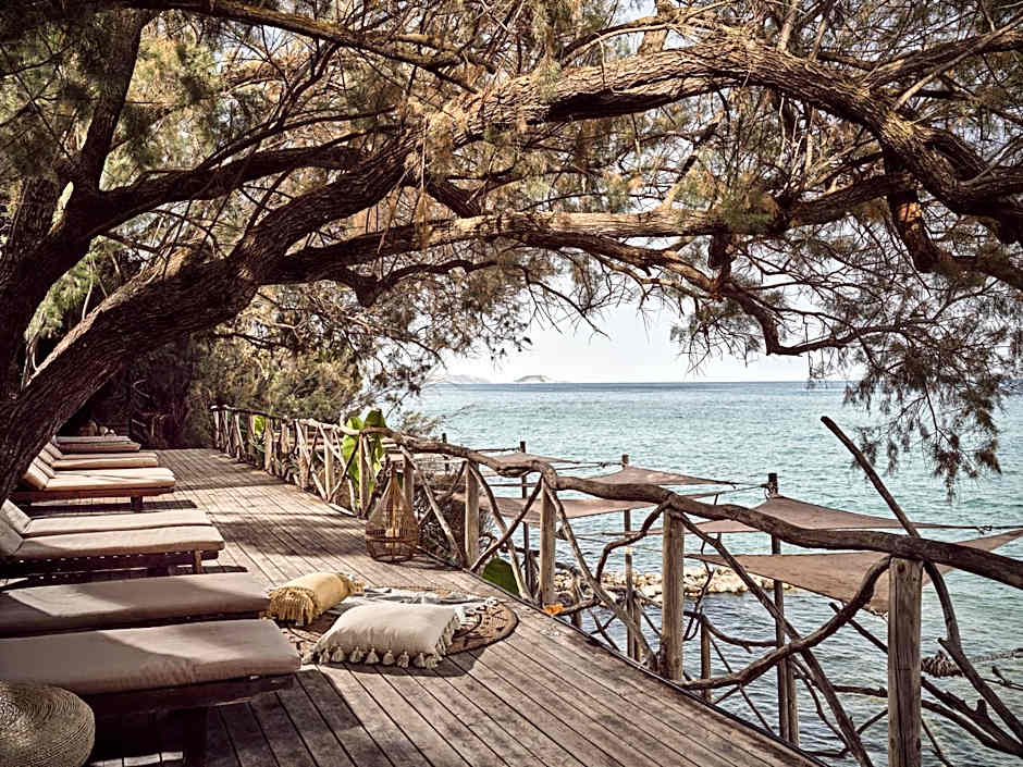 Gloria Maris Hotel Suites and Villas