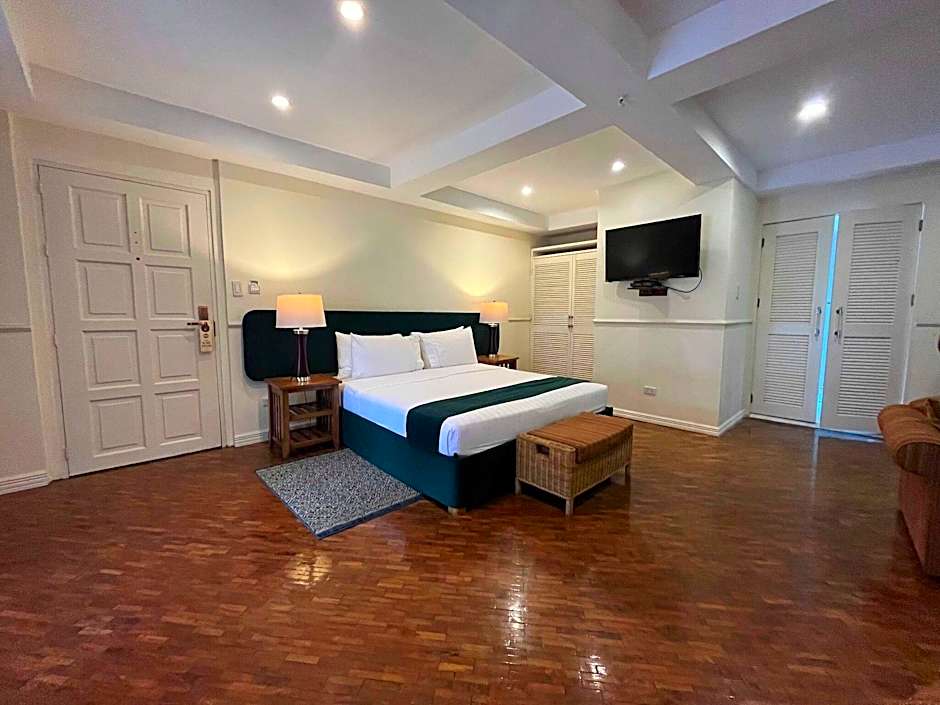 Coco Grande Hotel