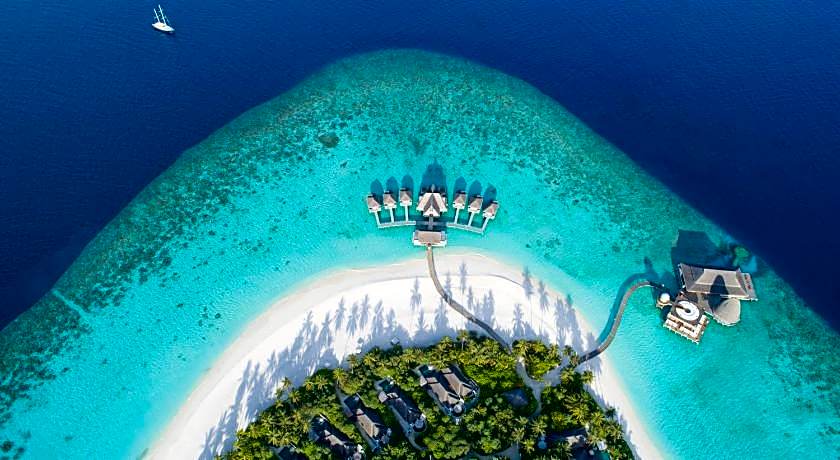 Anantara Kihavah Villas Resort