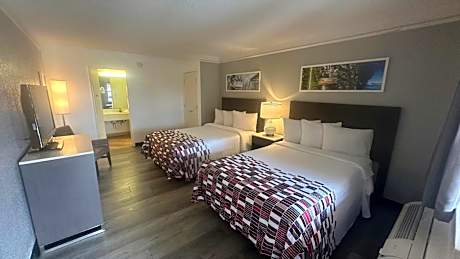 Deluxe Room with Two Queen Beds Non-Smoking