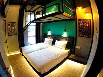 OYO 90899 Tube Hotel Melaka