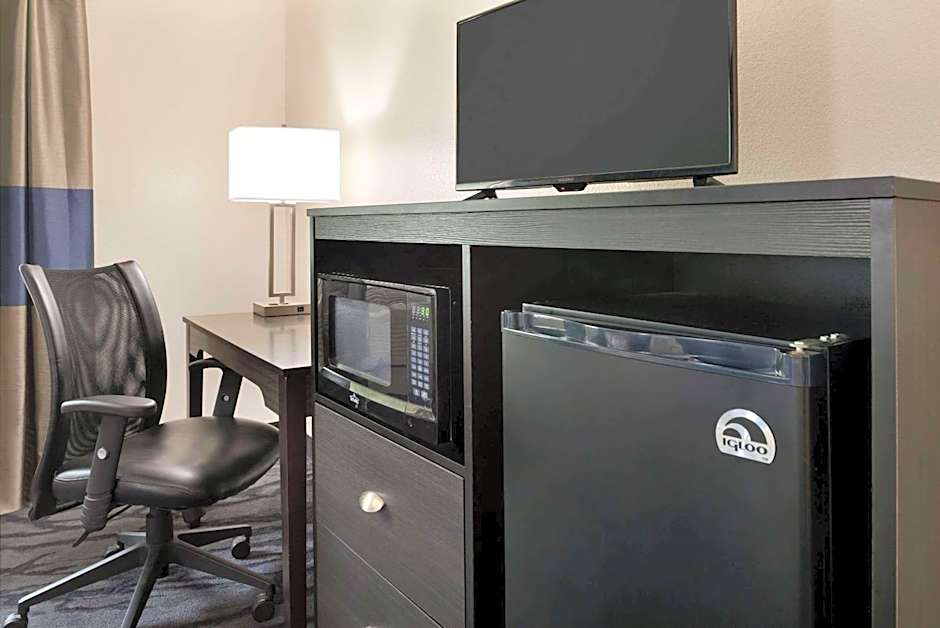 Baymont by Wyndham Swanton